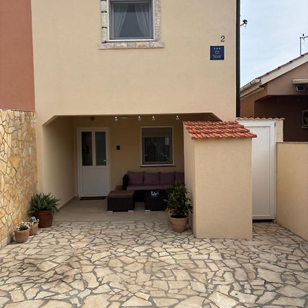 Holiday House Matej Vir Esterno foto