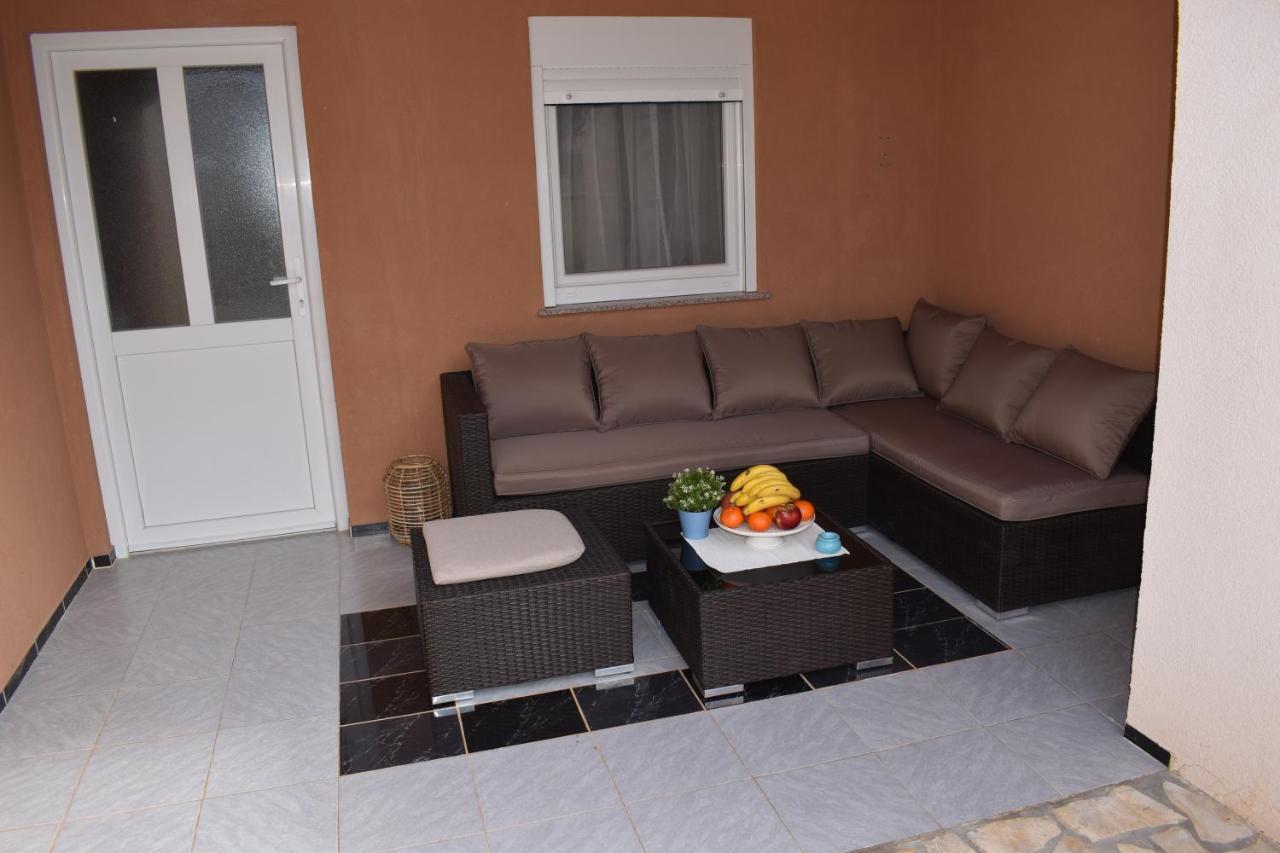Holiday House Matej Vir Esterno foto